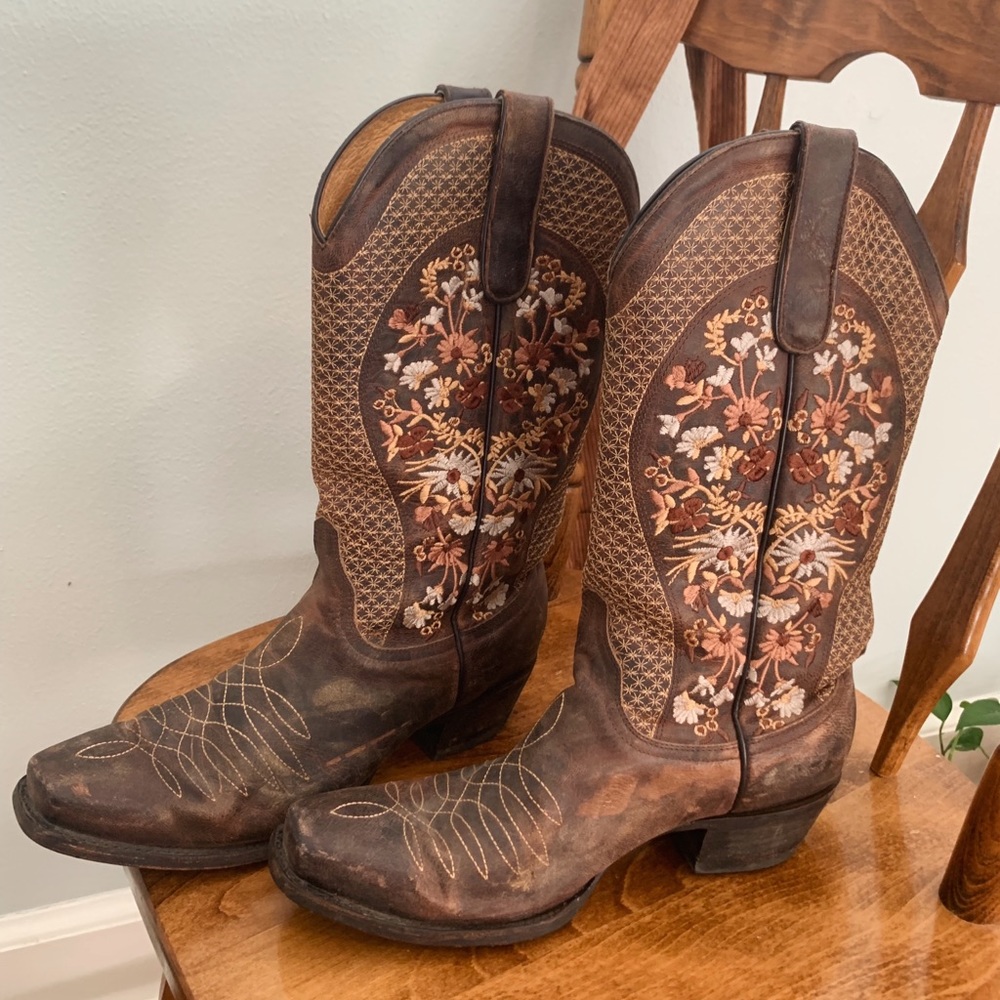 Cavender’s Women’s Western Boots size 9